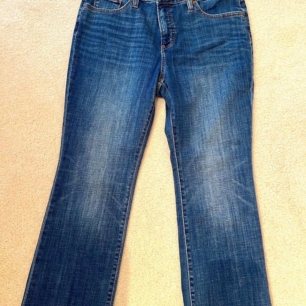 Chicos Jeans Girlfriend  Fray Kick Flare Size 6